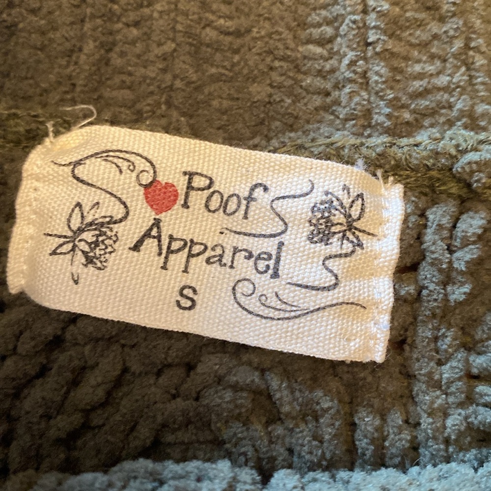 Gorgeous sweater - Picture 2 of 2